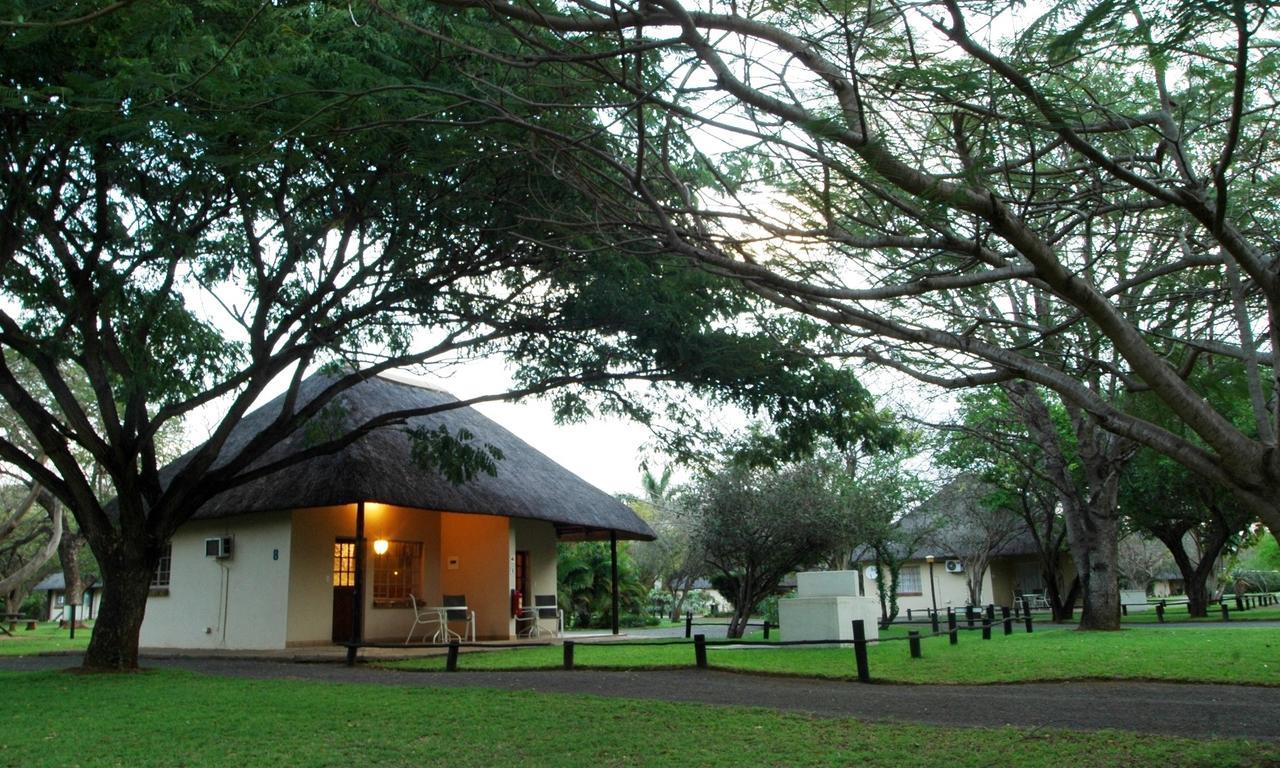 Komati River Chalets Komatipoort Exterior foto
